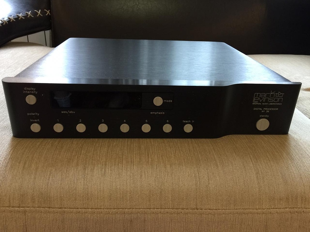 Avalon cap mark. 30 DAC Mark Levinson. Adcom GDA-600. Adcom GDA-700.