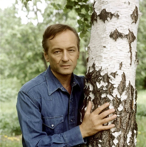 Михаил Ножкин