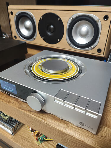 photo1077942366228276921