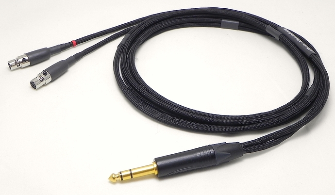 Neumann_Headphones_1