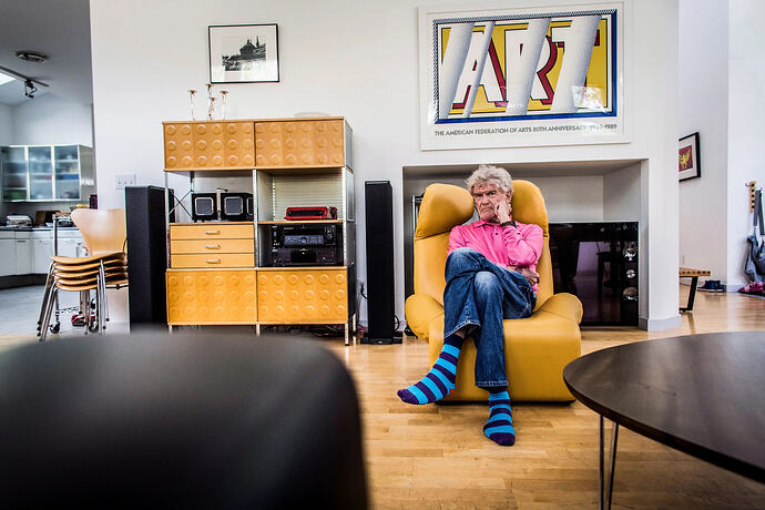 Hartmut_Esslinger_Apple