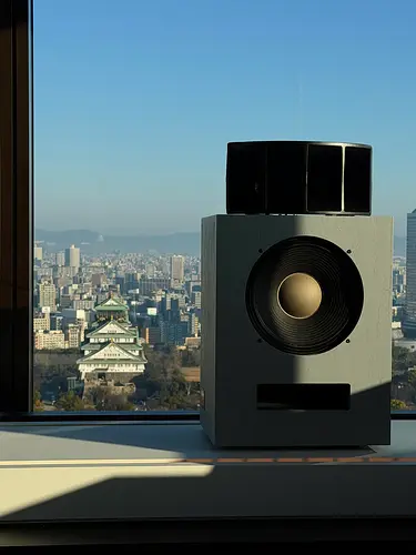 ojas-x-klipsch-listening-lounge-hotel-patina-osaka-v0-3jazc720k1ag1