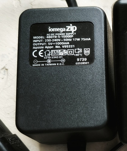1000042799