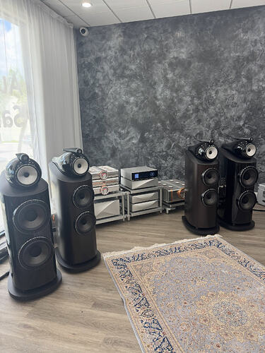 audiosalonflorida-3978956109097479979_4222257792_1-20260904_210232