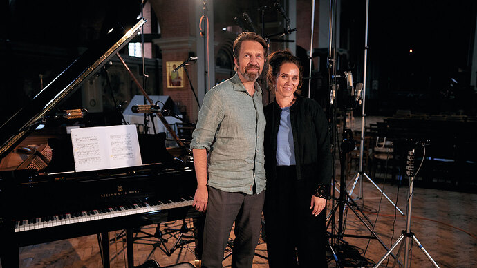 5-leif-ove-andsnes-solveig-andsnes-during-recording-session--01-credit-joern-pedersen