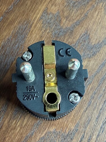 Mike Cables AG 3.jpg