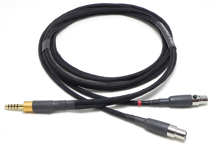 Neumann_Headphones_4.4_2 (1)