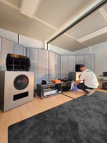 hifi.retro_1781193727_3917236291147730742_33418068141_3
