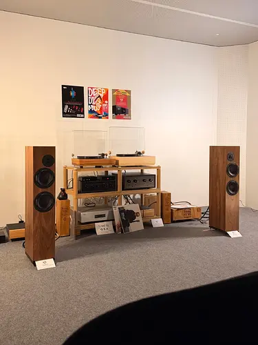 moonriveraudio17807435163913476030294216380133916080912