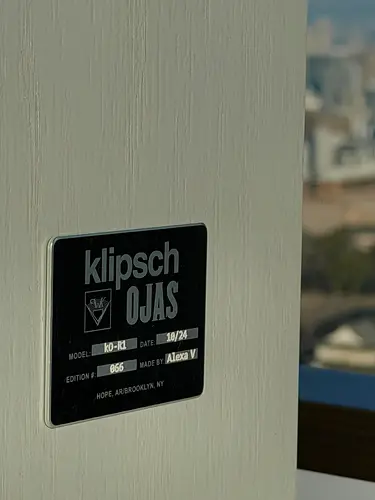ojas-x-klipsch-listening-lounge-hotel-patina-osaka-v0-x6h87440k1ag1
