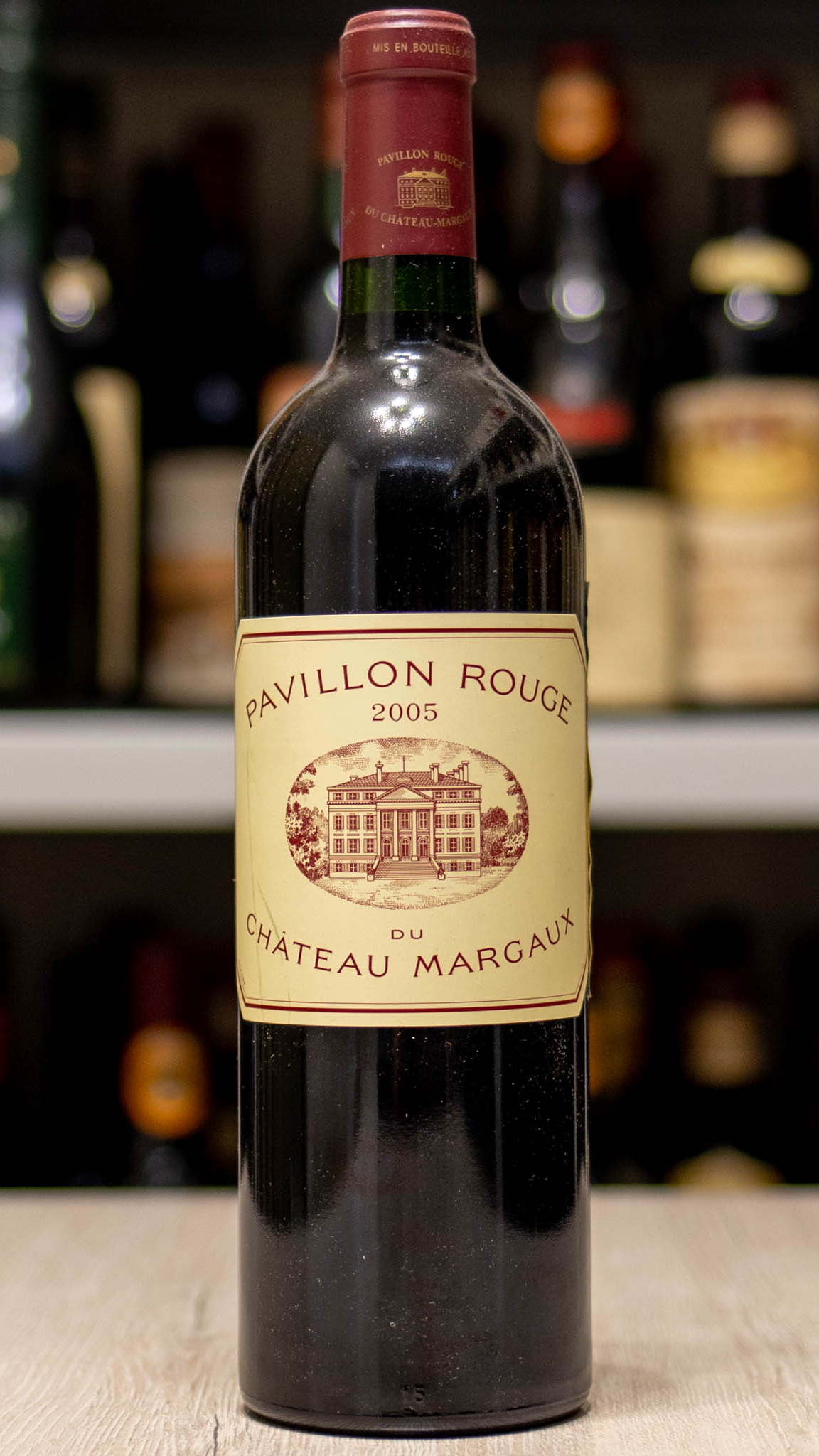 Шато марго 88 года. Chateau Margaux вино. Pavillon rouge вино. Вино Margaux 2001. Замок Шато Марго.