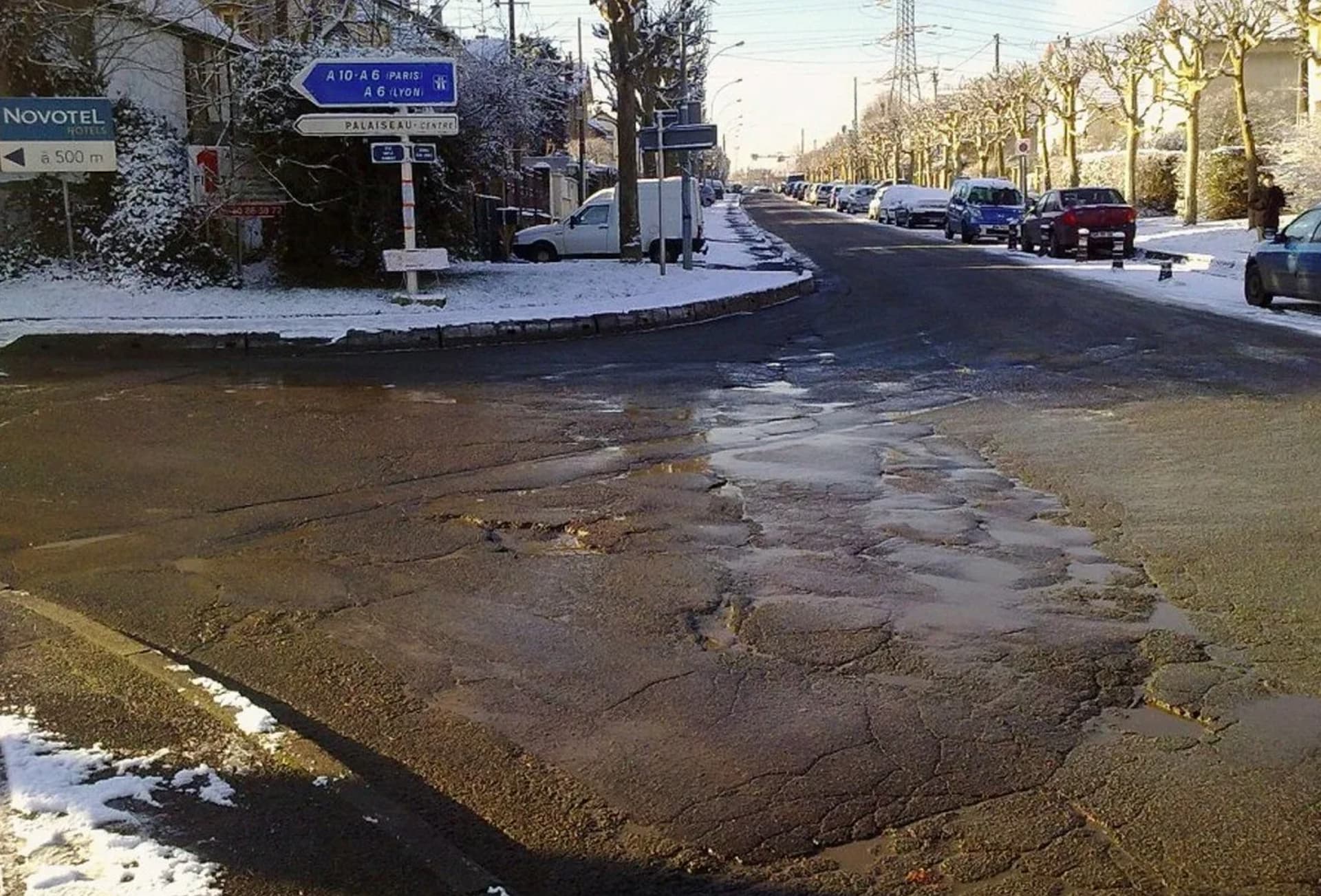 Состояние дорог. Разбитые дороги в Финляндии. Разбитые дороги в Германии. Разбитые дороги в США. Зима в США грязь.