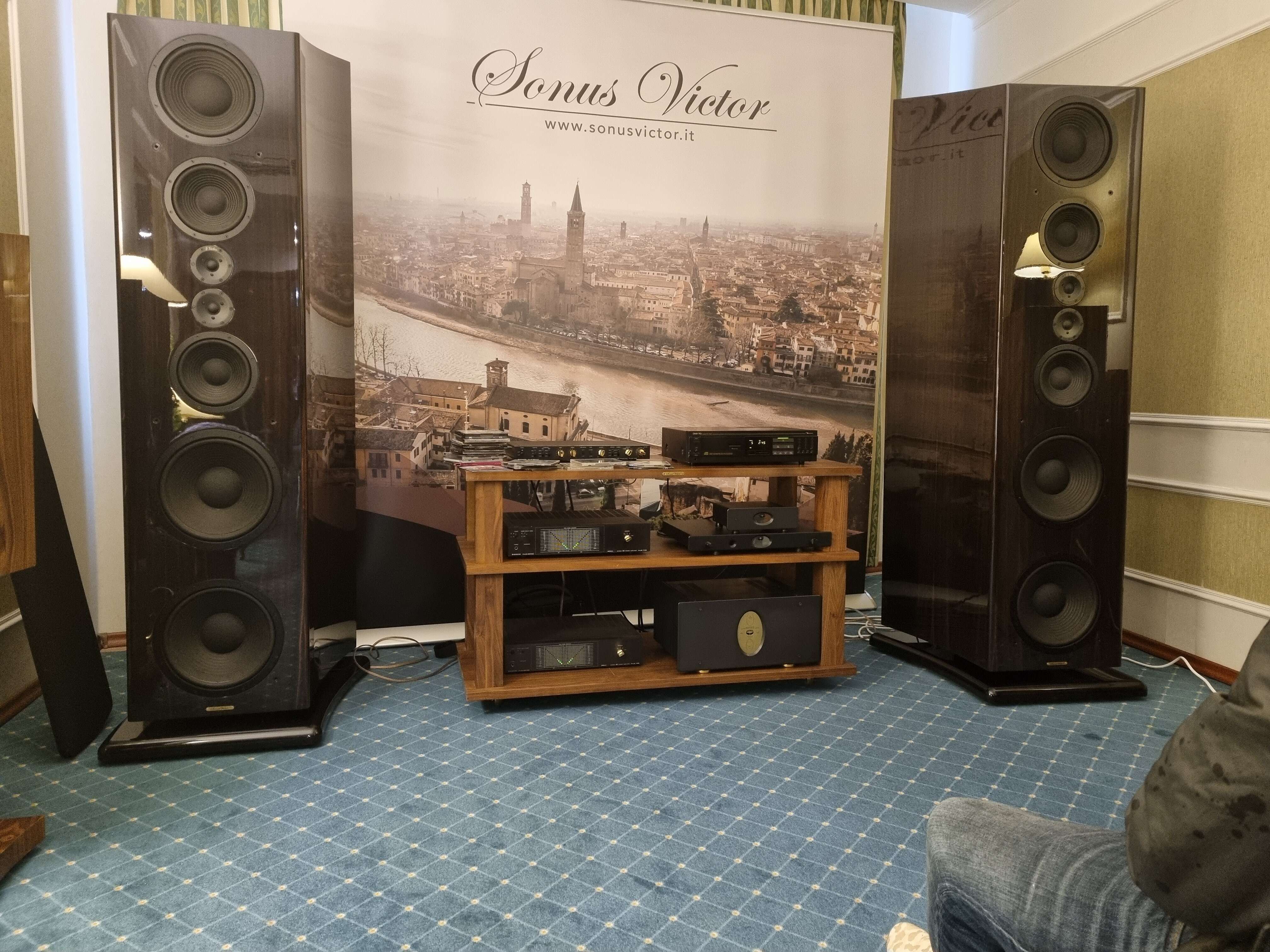 Hi fi high end show санкт петербург. Hi-Fi Hi-end show 2021. Hi Fi Hi end 2022. Выставка Hi-Fi High end show. HIFI HIEND show 2022.