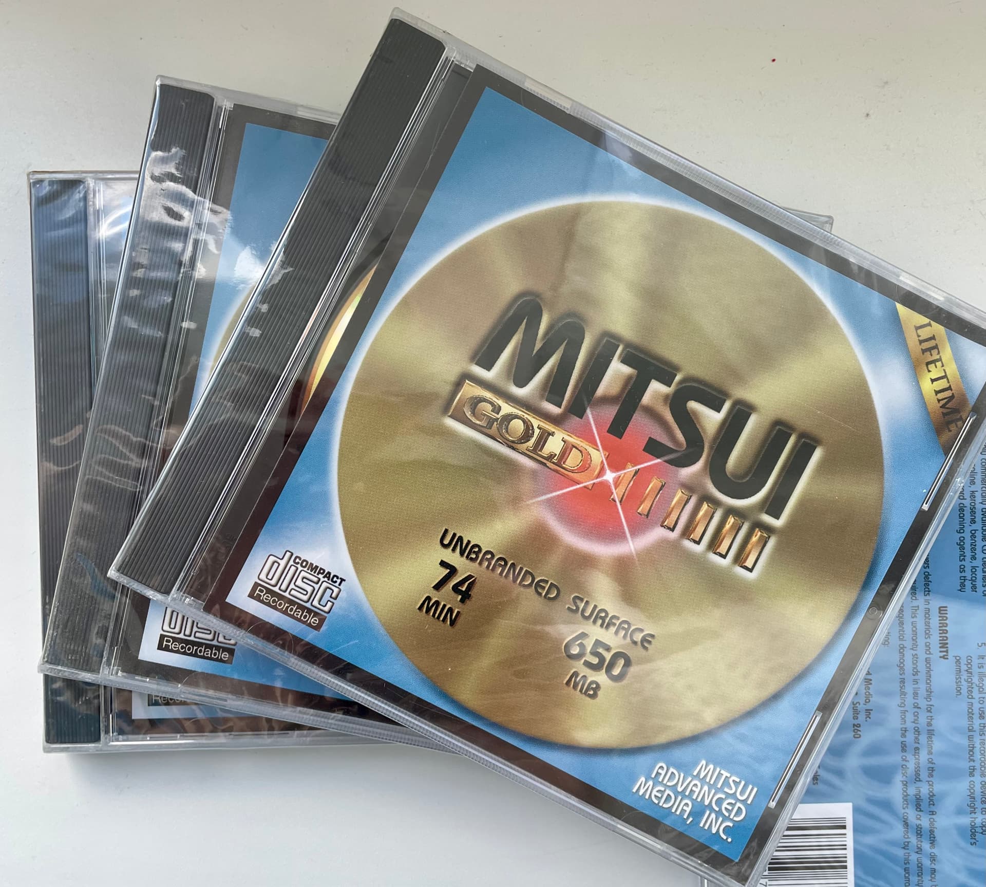 Диски для записи Mitsui CD-R Gold и HHB DVD-R - CD, винил, кассеты